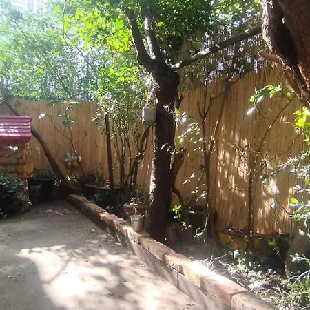 De Charme Avec Jardin Apartment