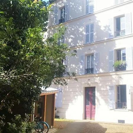 Apartment De Charme Avec Jardin *